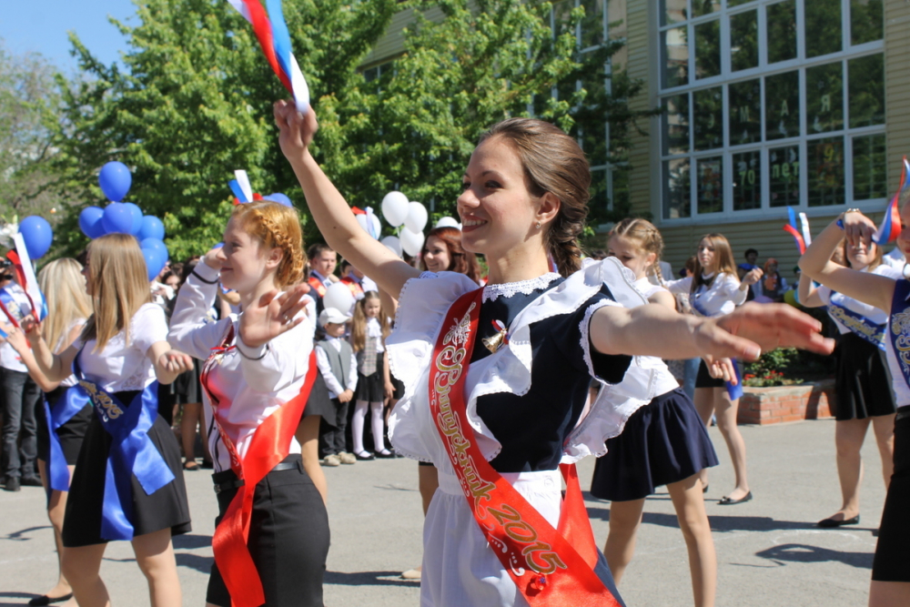 В Волгодонске 485 выпускников отпраздновали Последний звонок