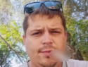Человек по имени Александр вторую ночь подряд избивает пешеходов в садоводстве «Летний сад», может быть ранен участник СВО 