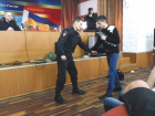 Дружинникам Волгодонска показали, как защищаться без оружия 