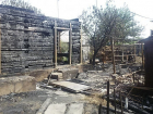  Многодетной семье из Волгодонска, ставшей жертвой ночного пожара в Красном Яру, требуется помощь горожан по расчистке сгоревшего дома