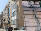 Более 130 миллионов рублей вложат в ненадёжный «дом-подкову» в Волгодонске