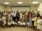 «Мама, папа, я – читающая семья!»: в Волгодонске депутаты городской Думы наградили активных книголюбов