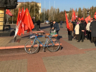 «Гражданин СССР» Алексей Серков вновь был задержан полицейскими за выходку на митинге коммунистов в Волгодонске 