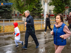 Бежал мэр, «боевые бабушки» и маленькие дети: как прошел «Кросс нации» в Волгодонске