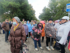 Высокое давление у водителя стало причиной задержки дачного рейса и бунта пенсионеров в Волгодонске