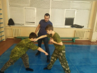 В Волгодонске появилась школа ножевого боя и фланкировки шашкой для детей и подростков 