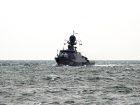 Экипаж МАК «Волгодонск» выполнил артиллерийские стрельбы по плавающим минам 