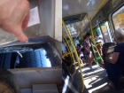 «Едем с ветерком»: климат-контроль по-волгодонски продемонстрировали пассажиры в городском троллейбусе