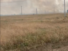 В Волгодонске горит поле с домами для многодетных семей