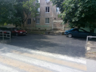 В Волгодонске отремонтировали многострадальный тротуар вдоль школы №8
