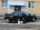 Волгодонский автовладелец загородил подъезд жилого дома ради блеска своей иномарки