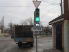 Уступи пешеходу за поворотом: что означают новые секции на светофорах в Волгодонске