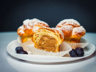 Вкус детства: где отведать пирожные и торты с заварным кремом в Волгодонске