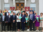 Более ста волгодонцев наградили памятным знаком «85 лет Ростовской области»