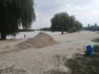 Дополнительную партию песка по поручению Сергея Макарова завезли на пляж в Волгодонске