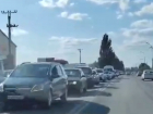 Огромные пробки образуются на въезде в Волгодонск из-за ограничения движения
