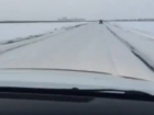 Из-за снежного наката автодорога Элиста-Зимовники стала очень опасной