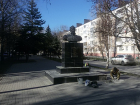 После публикации в «Блокноте» в Волгодонске ремонтируют памятник Платову