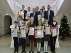 Волгодонские школьники получили дипломы и подарки за победу в конкурсе «Сделано на Дону» 