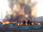Крупный пожар уничтожил покрасочный цех в Морозовском районе