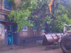 В Волгодонске спасатели разблокировали подъезд дома на улице Морской