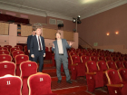 Замгубернатора Гуськов посетил в Волгодонске театр