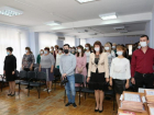 Учителей Волгодонска поздравили с профессиональным праздником