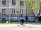 Велосипедистам и мотоциклистам Волгодонска рекомендуют внимательнее изучить ПДД