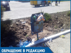 "Я хочу уехать из этой мусорки навсегда!": Волгодонец прокомментировал состояние городской вокзальной площади 