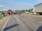 Два человека погибли в аварии с участием фуры и ВАЗ-2107 под Волгодонском