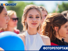 Сотни выпускников Волгодонска торжественно прошли по красной ковровой дорожке