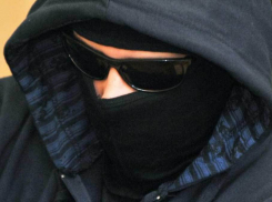 Магазин автозапчастей ограбили в Дубовском районе 