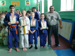 Волгодонские спортсмены вернулись с победами с открытого турнира по дзюдо 