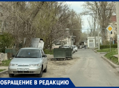 «Ни проехать, ни вывезти мусор»: в Волгодонске переулок Вокзальный превратился в полосу препятствий после ремонта теплотрассы