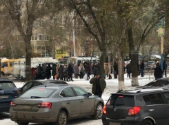 На регулируемом переходе на проспекте Строителей маршрутка сбила ребенка