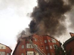 В Волгодонске в пожаре на Гагарина,8 г, по обновленным данным,  сгорело 2 квартиры, еще 9 - пострадало от последствий тушения - ущерб оценивается в миллионы рублей