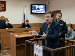 Находящийся в федеральном розыске мошенник из Волгодонска стал жертвой обмана и потребовал справедливости через суд