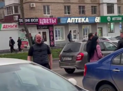 В полиции прокомментировали избиение мужчины на улице 30 лет Победы