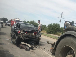 Пострадавший волгодонец ищет свидетелей аварии с участием фуры на Прибрежной 