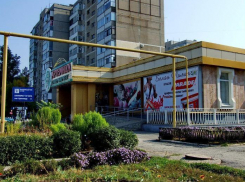 В квартире волгодонцев потолок затопило кровью мертвого соседа сверху