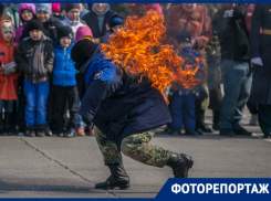 Эффектным выступлением военных отметили День внутренних войск МВД  в Волгодонске 