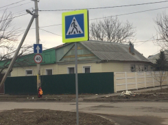 После смертельного ДТП на перекрестке Пионерская-Октябрьский появились четыре новых знака «Пешеходный переход»