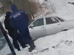 Автомобиль слетел в кювет и угодил в канал: серьезное ДТП произошло за хутором Потапов