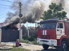 У семьи все сгорело: страшный пожар уничтожил дом в Соленовской