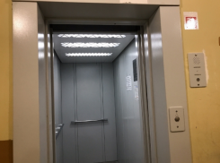 Срок службы порядка 100 лифтов заканчивается в Волгодонске: депутаты бьют тревогу