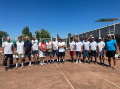 Не изменяя традициям: стадион «Спартак» собрал сильнейших теннисистов Волгодонска