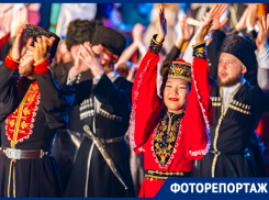 Какой сигнал послали участники гала-концерта из других регионов РФ зрителям в Волгодонске