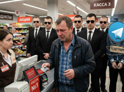 Пора запасаться наличкой: в Волгодонске массово перестали принимать платежи на кассах через банковские карты