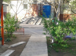 Гуляющего во дворе 8-летнего ребенка сбил 25-летний водитель «Хендая»