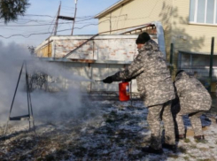 Женщины-пожарные из Волгодонска проверили, как хорошо владеет огнетушителями охрана РоАЭС